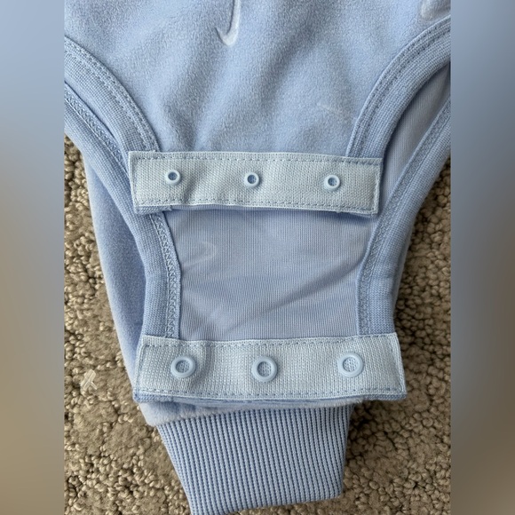 Nike Infant Essentials Bodysuit & Pant Set in Colbalt Bliss Girls 6 Months NEW - Picture 6 of 10